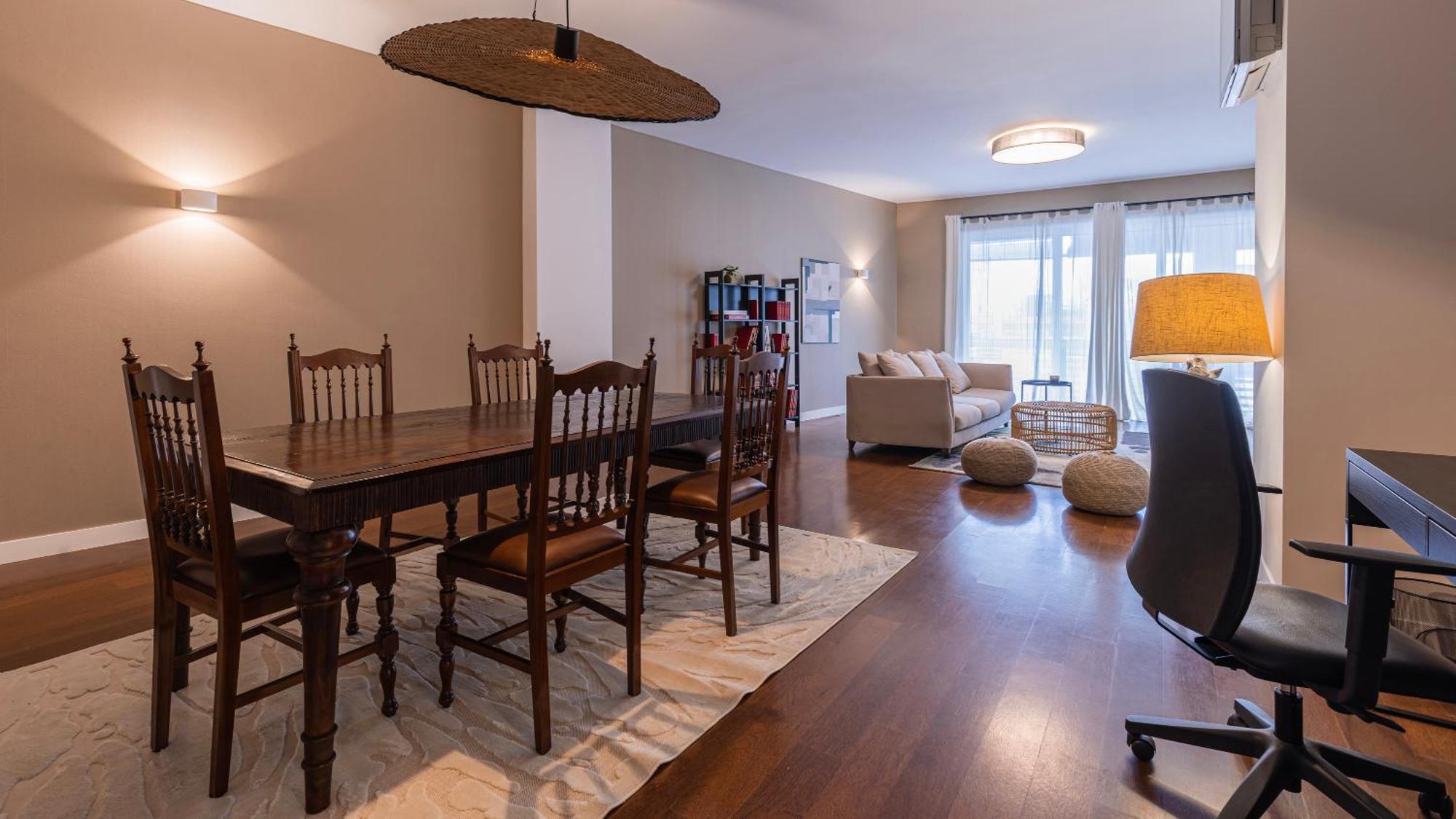 Classy 3bdr By Lovelystay *